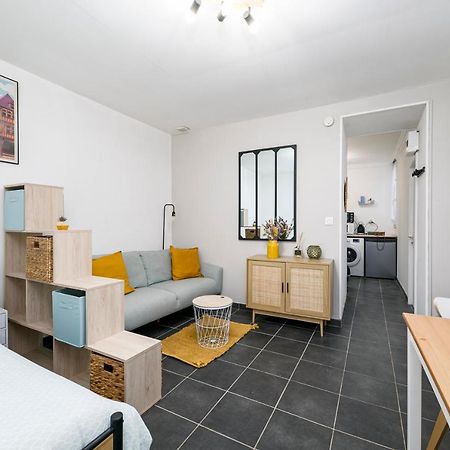 Agreable T1 Situe Au Centre Historique De Dinan Apartment Exterior photo