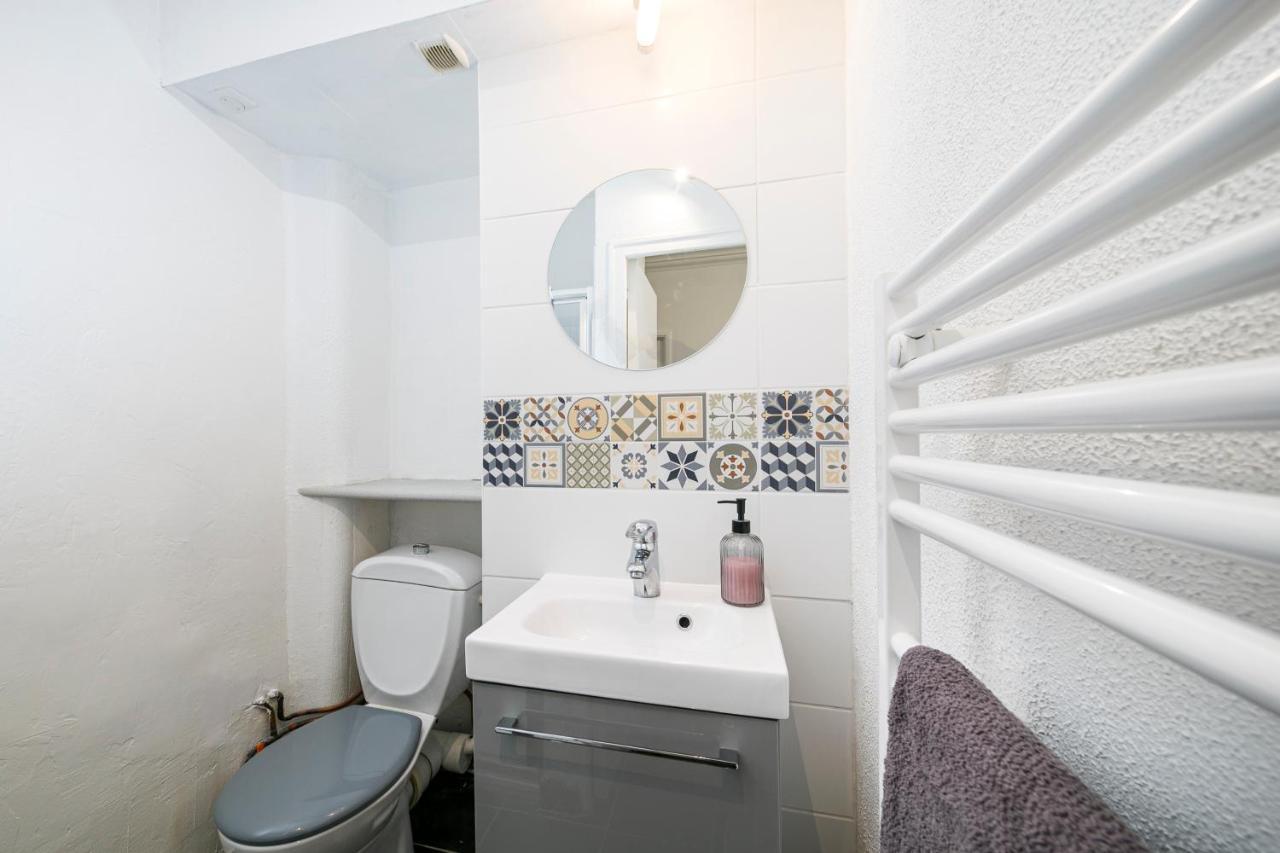 Agreable T1 Situe Au Centre Historique De Dinan Apartment Exterior photo